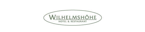 Ein Logo des Hotels und Restaurants „Wilhelmshöhe“. Es hat eine elegante und schlichte Gestaltung.